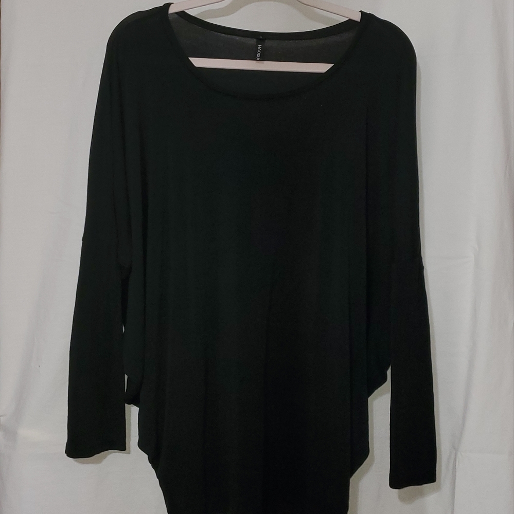 Black batwing long sleeve top